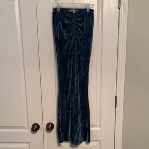 Urban Outfitters Women’s Teal Velvet Apolonia Pull on Flare Pants size XS
